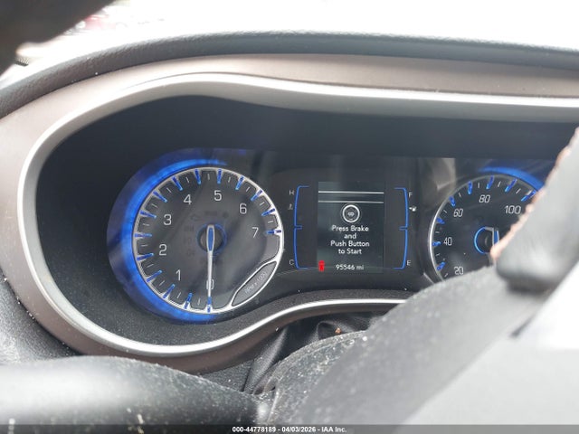Chrysler Pacifica Touring L