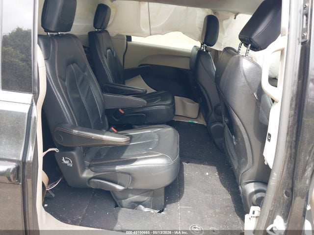 Chrysler Pacifica Touring-l