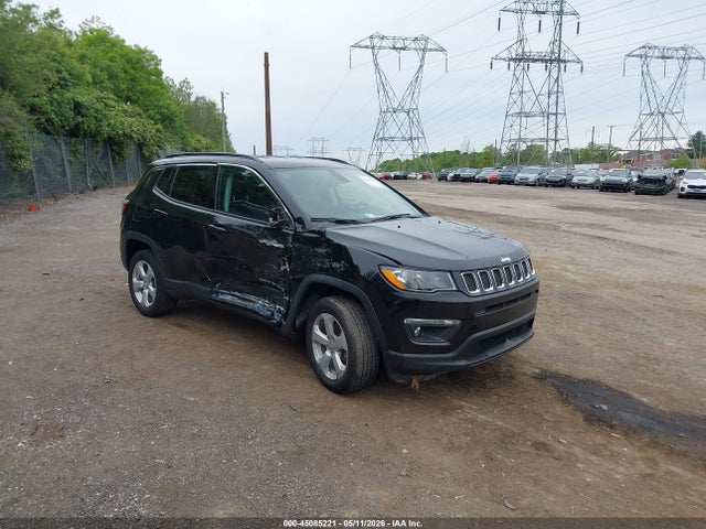 Salvage Jeep Compass Image
