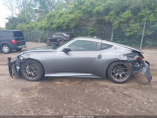 Nissan Z Sport Auto