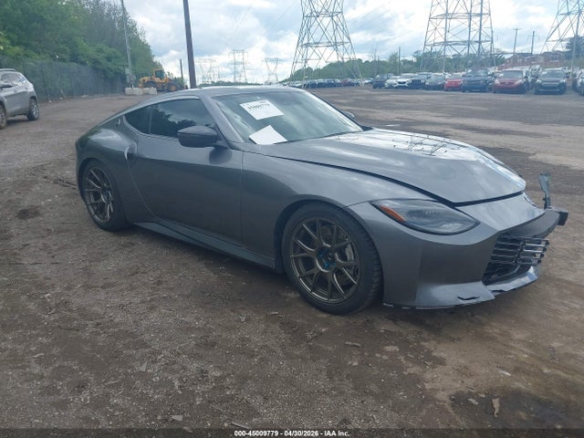 Salvage Nissan Z Image