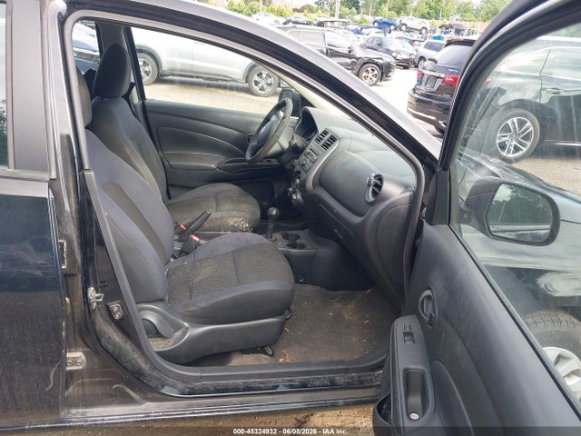 Nissan Versa 1.6 Sv
