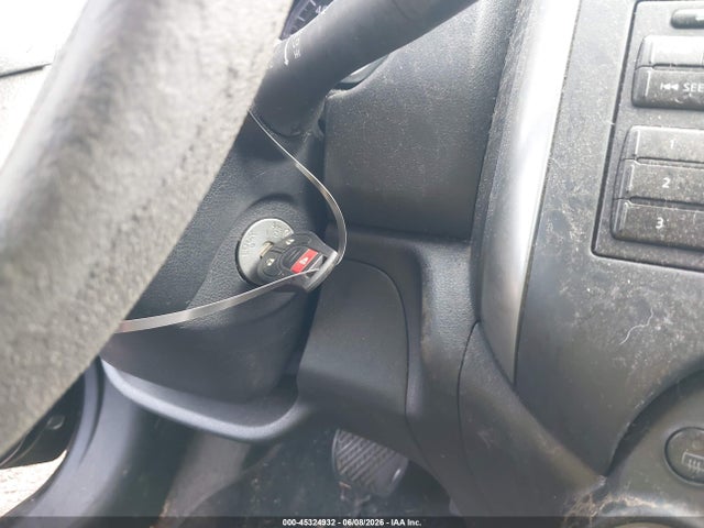 Nissan Versa 1.6 Sv