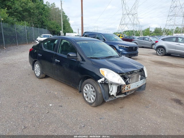 Salvage Nissan Versa Image
