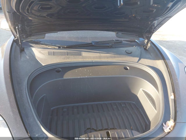 Tesla Model 3 Rear-wheel Drive