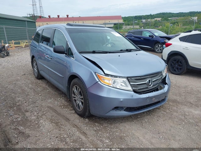 Salvage Honda Odyssey Image
