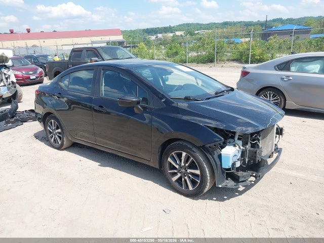 Salvage Nissan Versa Image