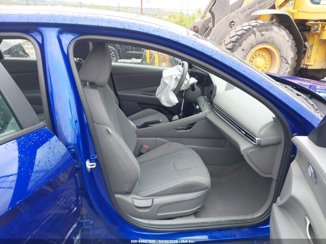 Hyundai ELANTRA Sel