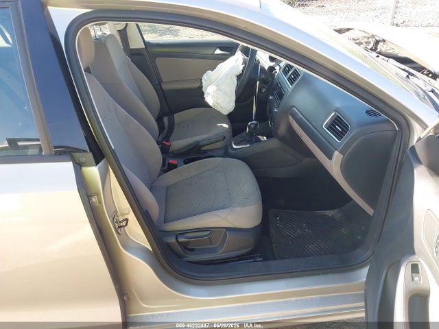 Volkswagen Jetta 2.0l S