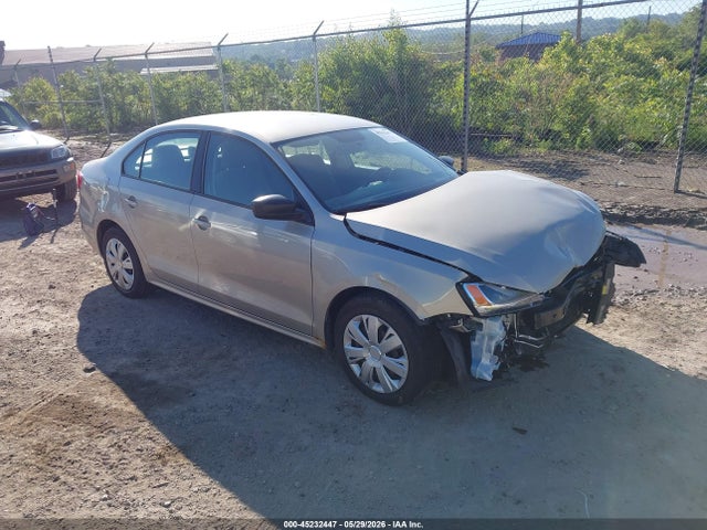 Salvage Volkswagen Jetta Image