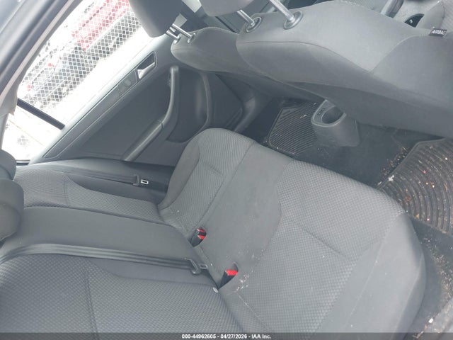 Volkswagen Jetta 2.0l S