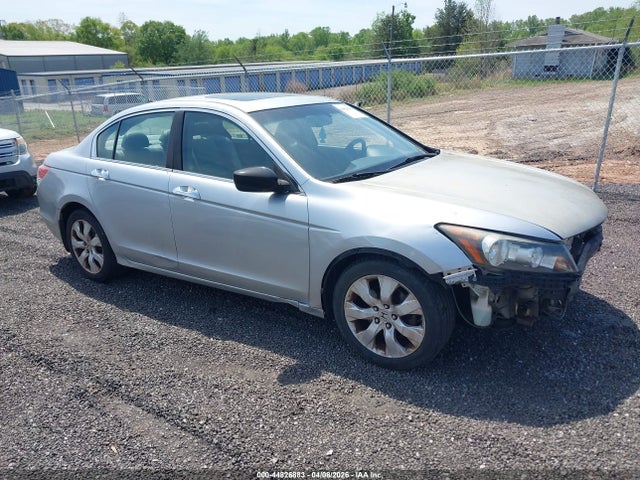 Salvage Honda Accord Image
