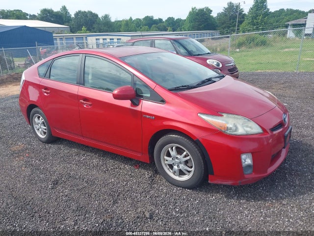 Salvage Toyota Prius Image