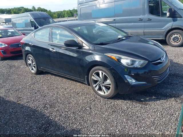 Salvage Hyundai ELANTRA Image