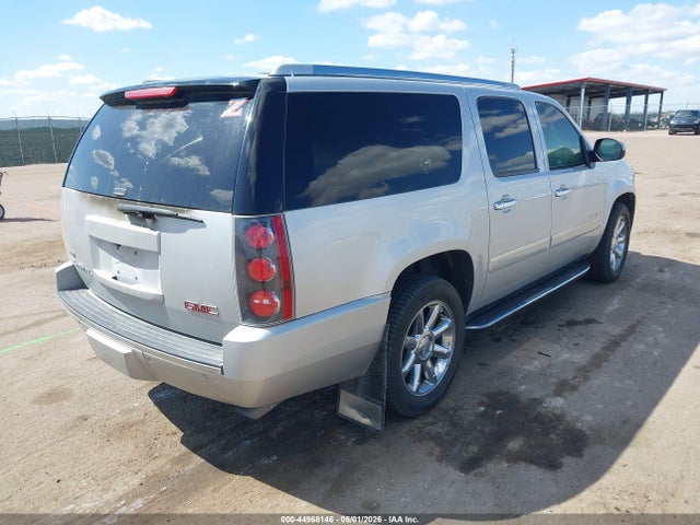 GMC Yukon Denali