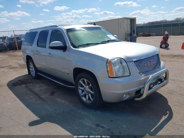 Salvage GMC Yukon Image