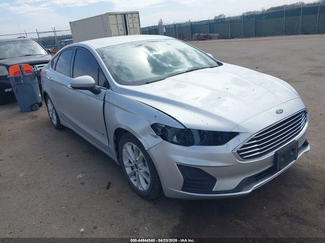 Salvage Ford Fusion Image