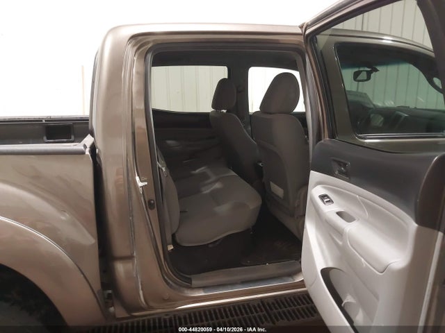 Toyota Tacoma Base V6