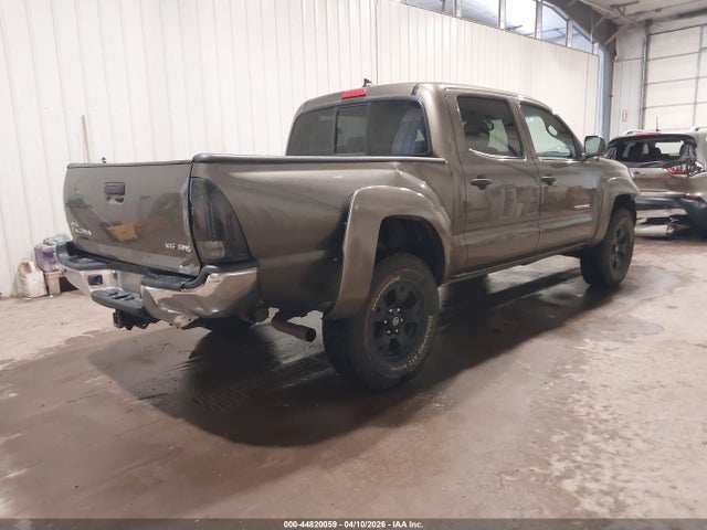 Toyota Tacoma Base V6