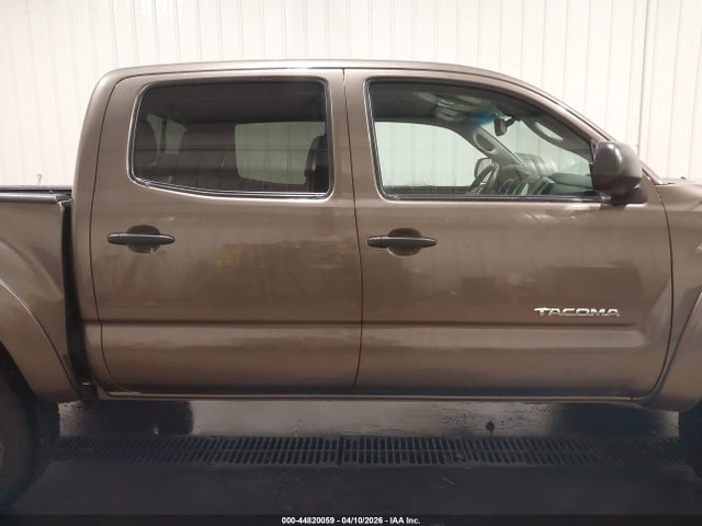 Toyota Tacoma Base V6