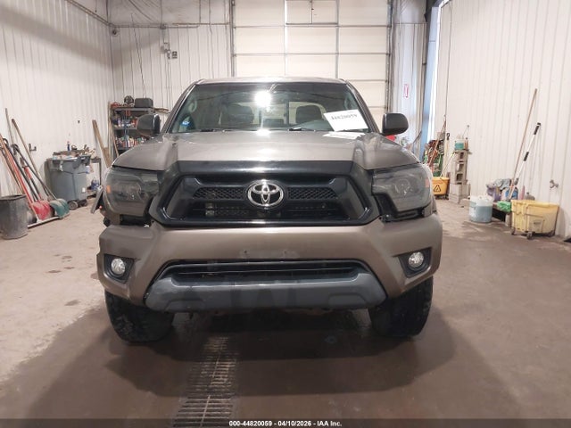 Toyota Tacoma Base V6