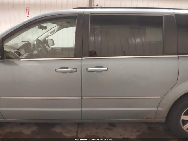 Chrysler Town & Country Touring