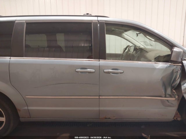 Chrysler Town & Country Touring