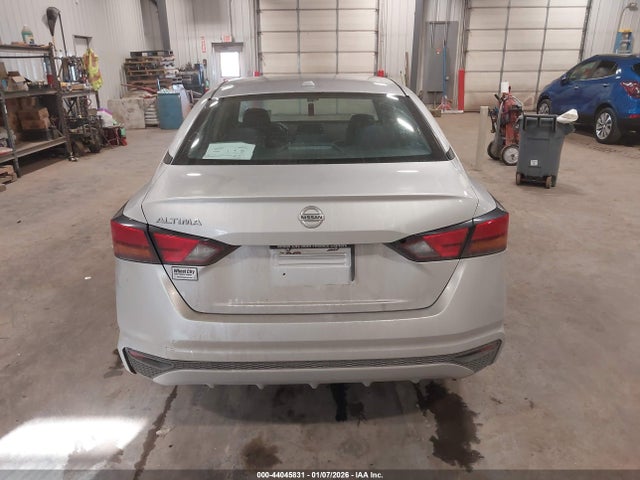 Nissan Altima S Fwd
