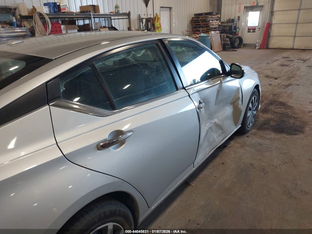 Nissan Altima S Fwd