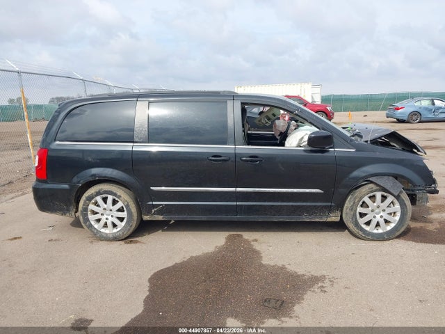 Chrysler Town & Country Touring