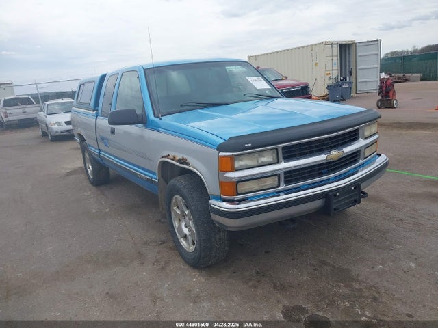 Salvage Chevrolet Gmt Image