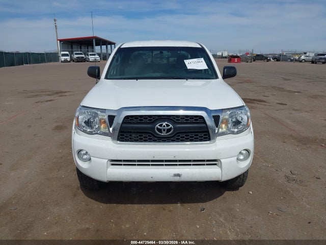 Toyota Tacoma Base V6