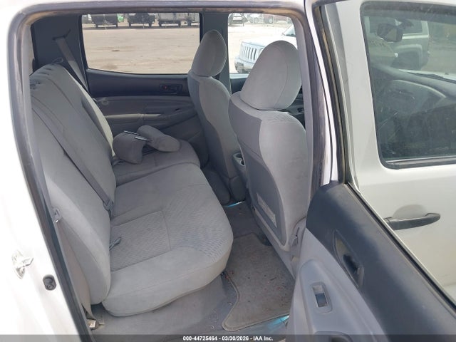 Toyota Tacoma Base V6