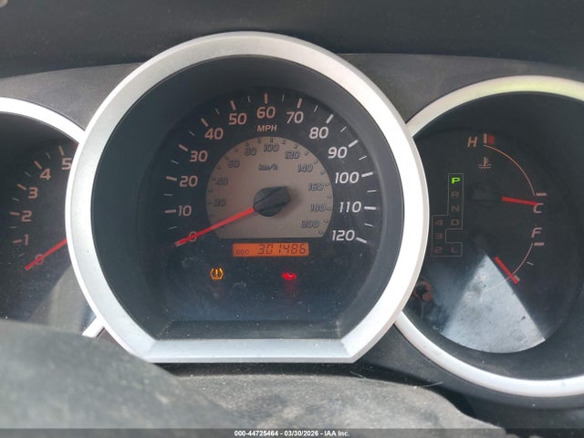 Toyota Tacoma Base V6