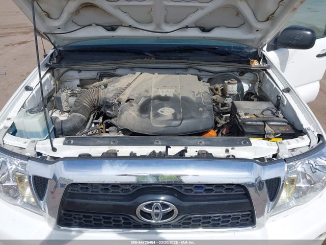 Toyota Tacoma Base V6