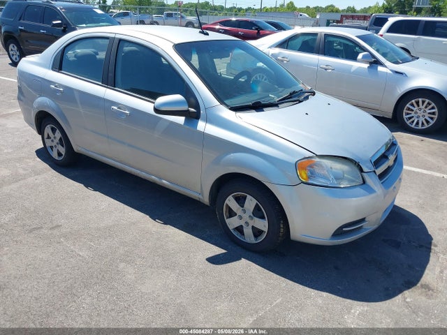Salvage Chevrolet Aveo Image
