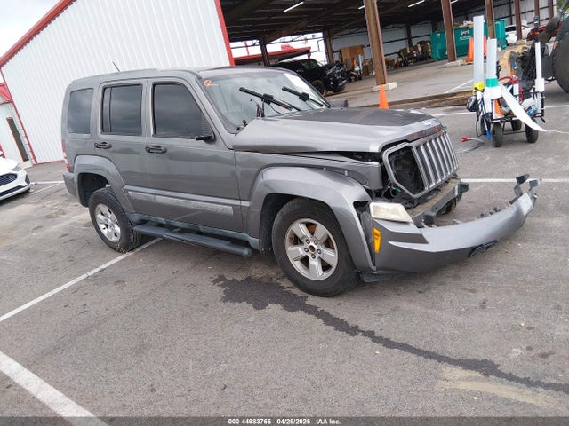Salvage Jeep Liberty Image