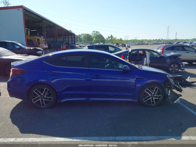 Hyundai ELANTRA Sport