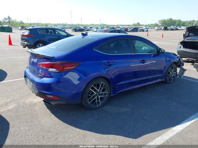 Hyundai ELANTRA Sport