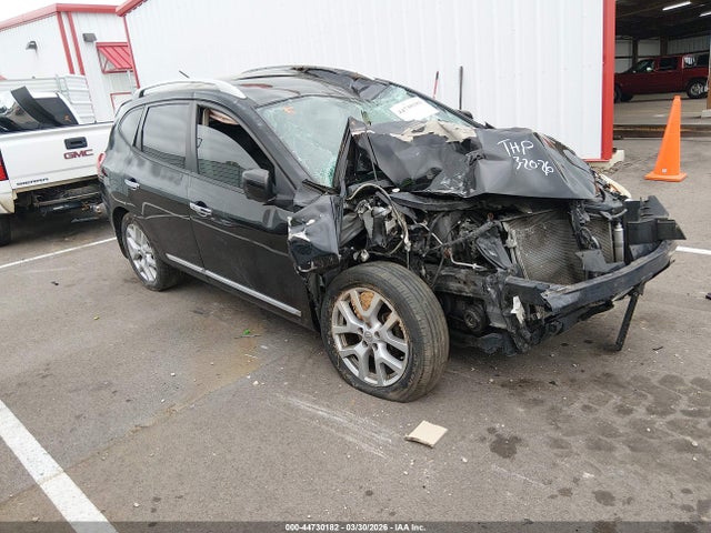 Salvage Nissan Rogue Image
