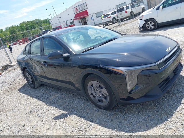 Salvage Kia K4 Image
