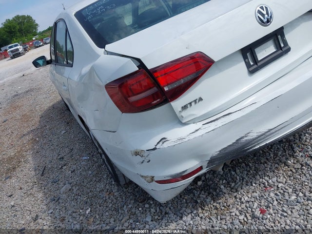 Volkswagen Jetta 1.4t S