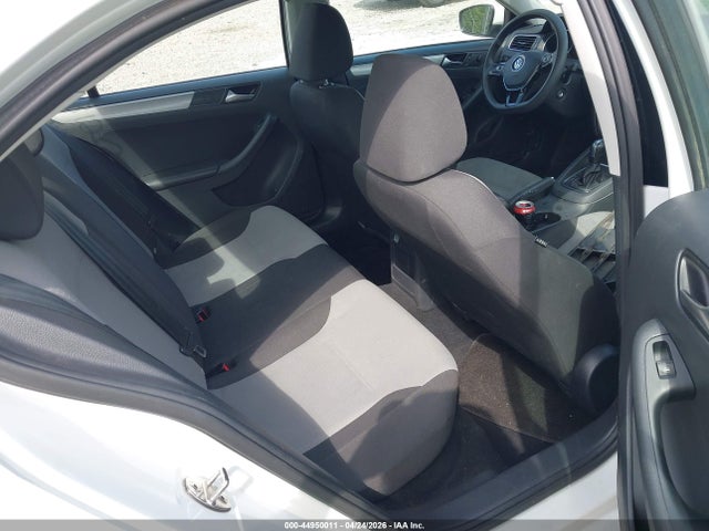Volkswagen Jetta 1.4t S