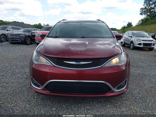 Chrysler Pacifica Touring-l