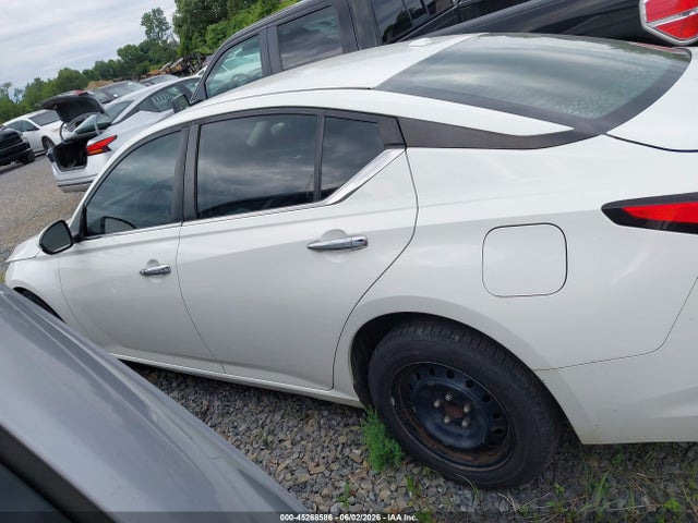 Nissan Altima S Fwd