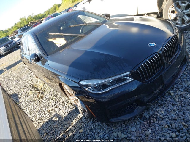 Salvage BMW 7 Series Image