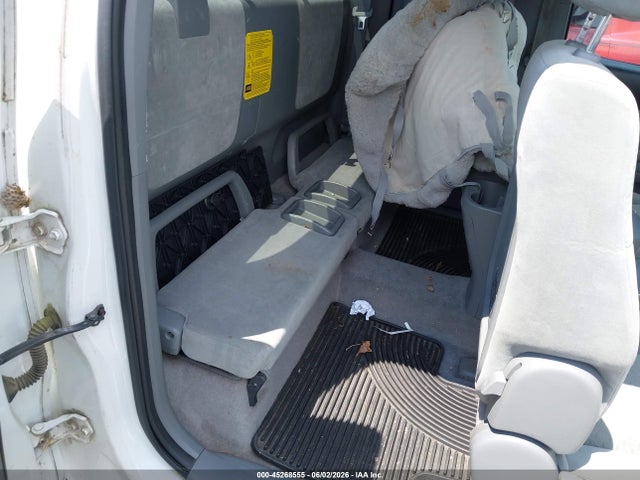 Toyota Tacoma Base V6