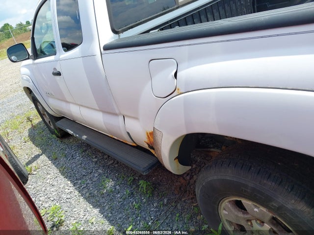 Toyota Tacoma Base V6