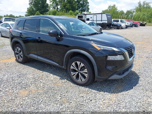 Salvage Nissan Rogue Image