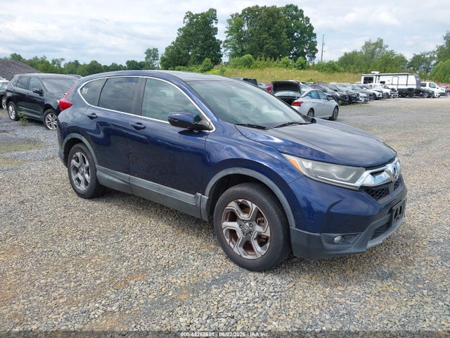 Salvage Honda CR-V Image